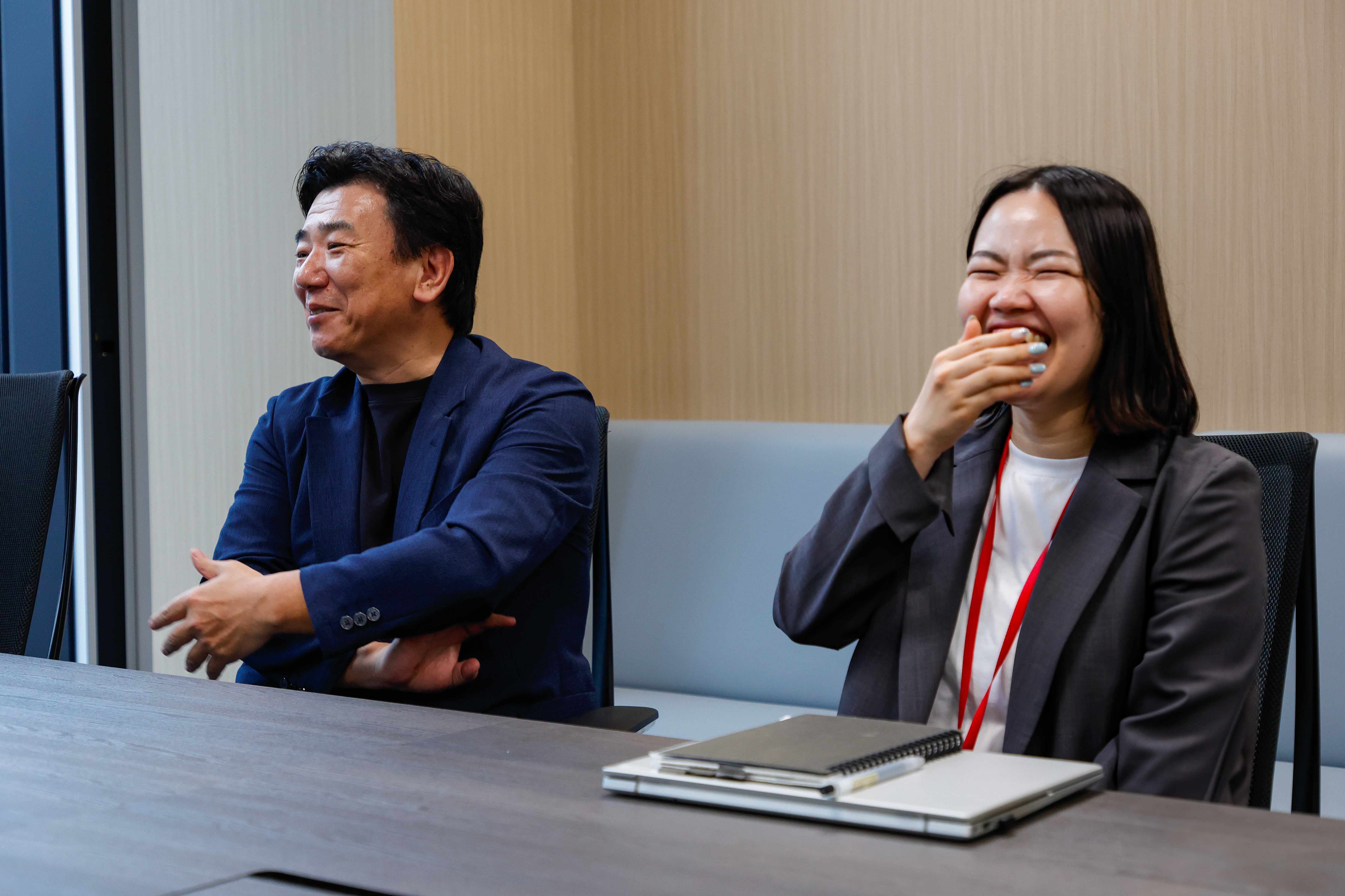 インタビュー風景：小松様・谷岡様