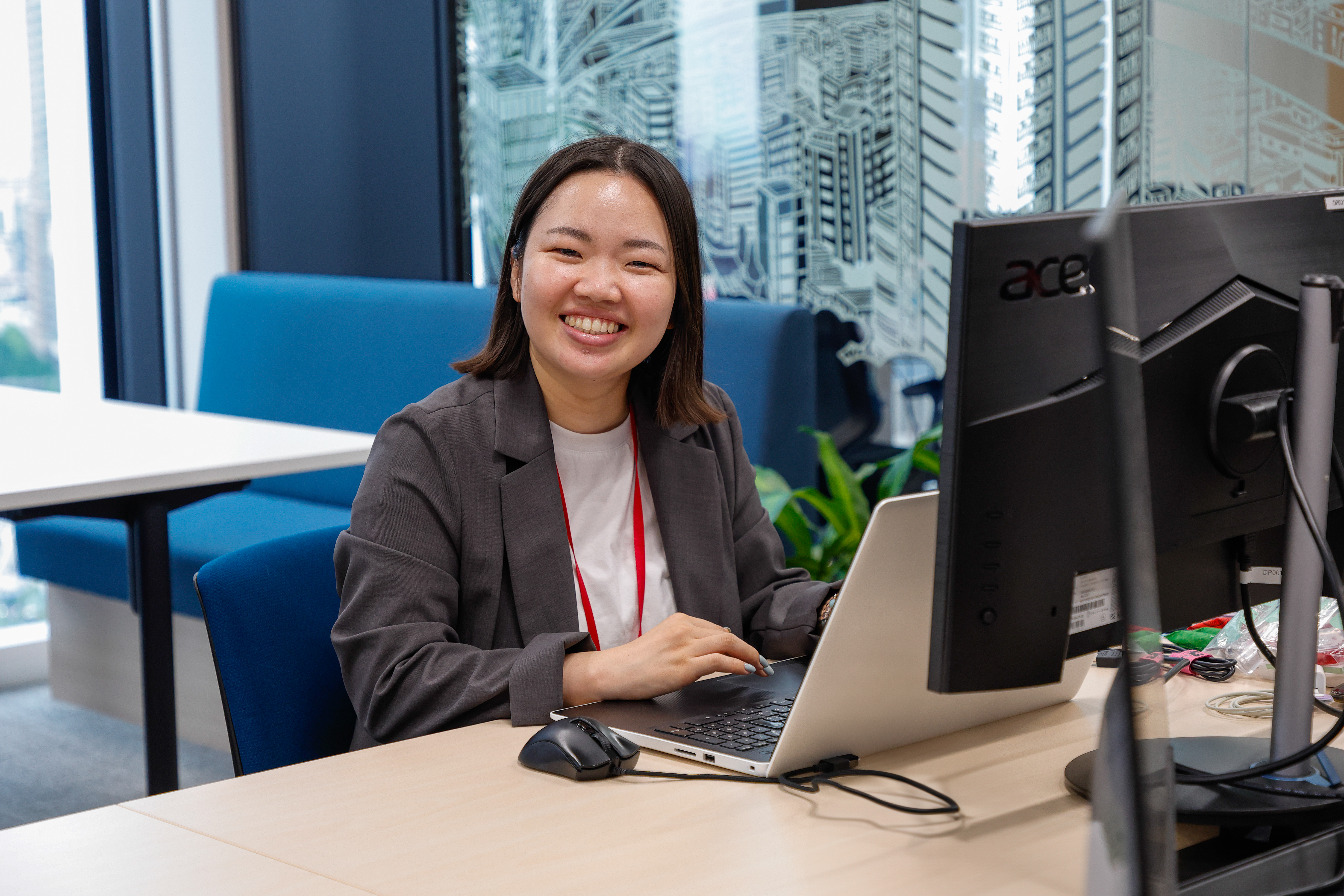 執務風景：谷岡様